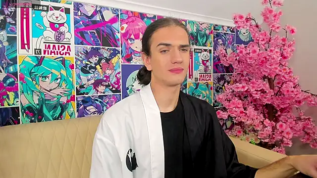 Harvey Hair online show from December 4, 4:48 pm