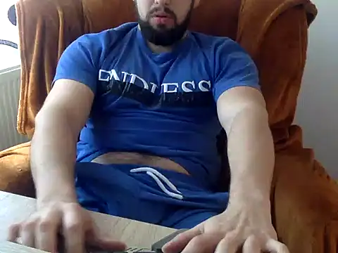 strongcoffee10 online show from March 7, 8:44 am