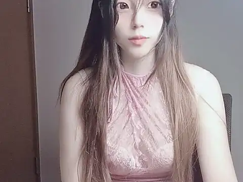 JuliaNoir online show from November 1, 6:04 am