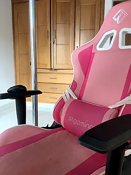 Bonny  ebony online show from November 12, 1:55 pm