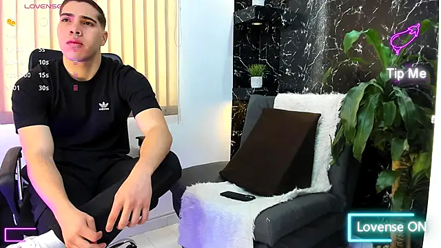 Juna mejia01 online show from October 31, 1:23 pm