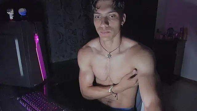 AlessioVitale online show from March 29, 10:26 am