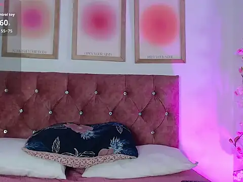 Madisonkay online show from November 20, 7:13 pm