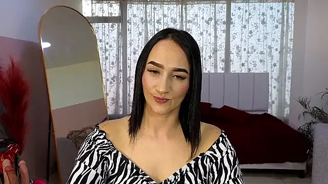 Snapshot of malen_fitnessmilf chatting on June 10, 7:57 pm malen fitnessmilf online show from June 10, 7:57 pm