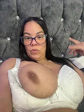 Snapshot of sofia_lopez70 chatting on May 25, 12:55 pm sofia lopez70 online show from May 25, 12:55 pm