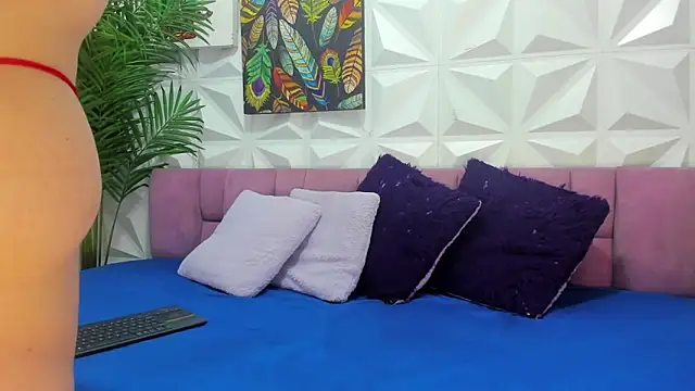 Anggie Miller online show from February 11, 9:03 am