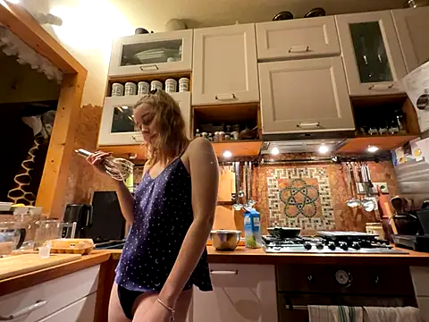 litttlegirl online show from October 30, 11:27 pm