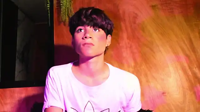 Leo Glow online show from February 16, 12:56 pm