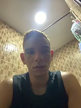 Snapshot of Dylams_maja chatting on December 4, 4:33 am Dylams maja online show from December 4, 4:33 am