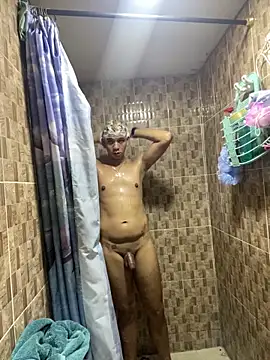 Snapshot of Dylams_maja chatting on December 21, 8:38 pm Dylams maja online show from December 21, 8:38 pm