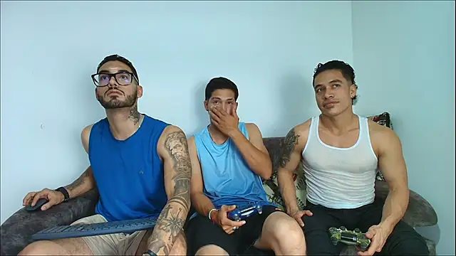 thebadboys05 online show from November 5, 4:45 am