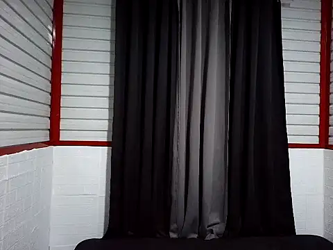 xwildflowerx online show from February 27, 9:15 pm