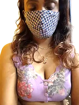 Queen-dhivya online show from December 19, 6:37 pm