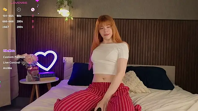 foxyriss online show from February 18, 6:20 am