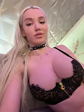 Lana-Grey online show from February 25, 8:40 pm