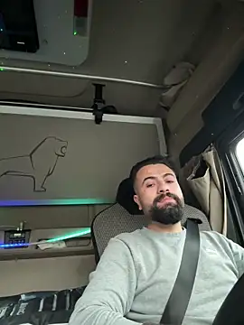 Snapshot of JanSy0 chatting on December 20, 2:24 pm JanSy0 online show from December 20, 2:24 pm