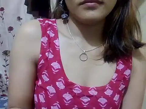 maira 33 online show from November 5, 3:56 pm