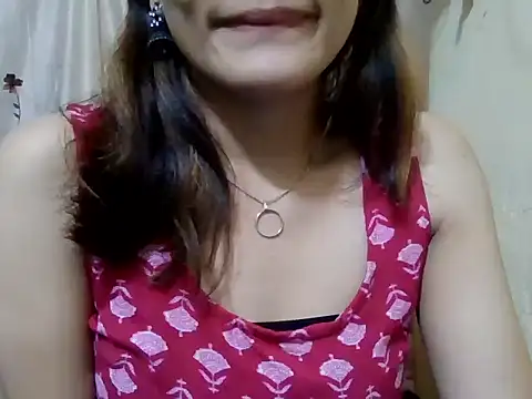 maira 33 online show from November 12, 3:56 pm