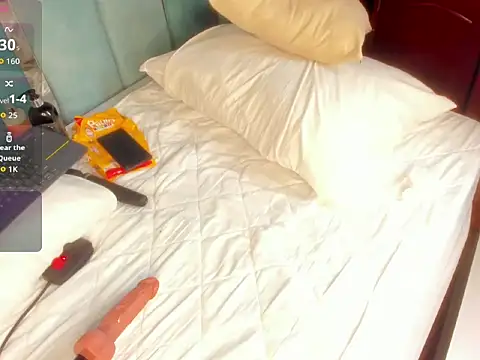 Chaarlotte 09 online show from December 16, 11:48 am