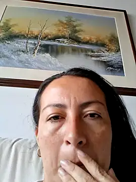 Snapshot of Lauryn_Jones chatting on May 24, 6:02 pm Lauryn Jones online show from May 24, 6:02 pm