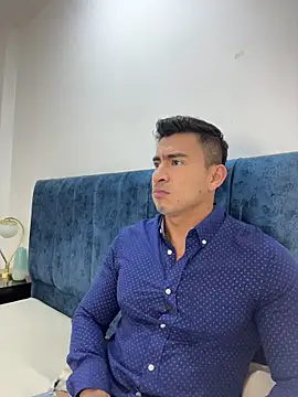 Snapshot of Chris_Clarck chatting on November 5, 7:25 pm Chris Clarck online show from November 5, 7:25 pm