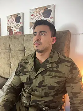 Snapshot of Chris_Clarck chatting on November 12, 9:25 pm Chris Clarck online show from November 12, 9:25 pm