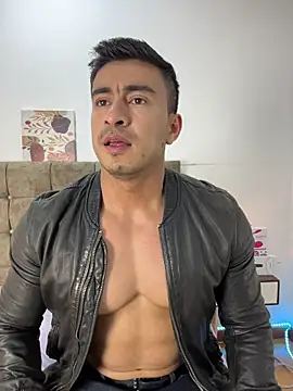 Snapshot of Chris_Clarck chatting on November 21, 7:34 pm Chris Clarck online show from November 21, 7:34 pm