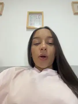 Brunettecollins05 online show from March 22, 12:03 am