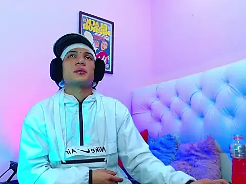 bad boy hottx online show from November 2, 5:54 am