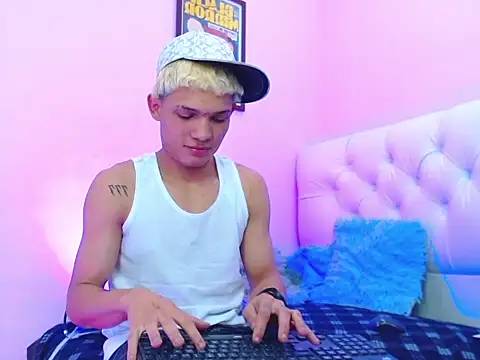 bad boy hottx online show from November 6, 8:32 pm