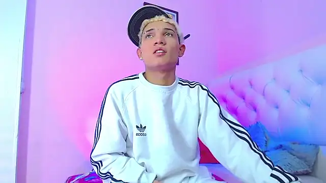 bad boy hottx online show from November 17, 8:31 am