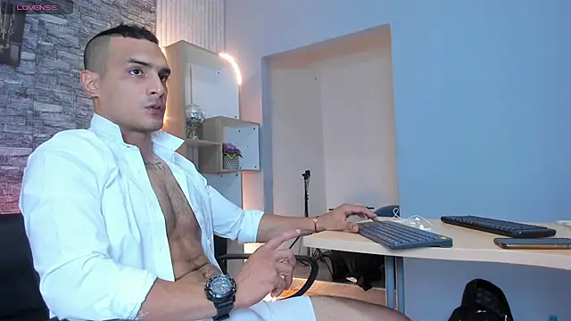 Snapshot of blaze_phoenix chatting on November 1, 11:34 am blaze phoenix online show from November 1, 11:34 am