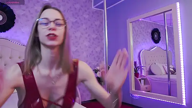 GracieCute online show from January 10, 4:12 am