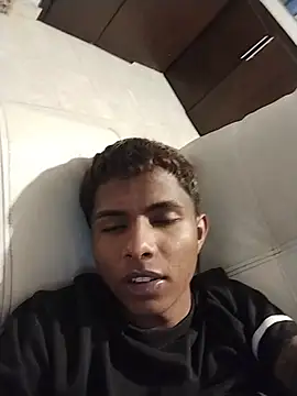 Snapshot of Mack_tom chatting on July 18, 7:28 pm Mack tom online show from July 18, 7:28 pm