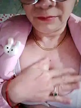 small-house123 online show from February 8, 12:08 pm