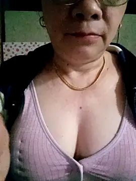 small-house123 online show from February 17, 5:19 pm