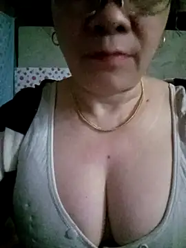 small-house123 online show from February 23, 11:24 pm