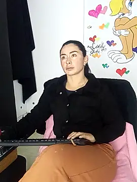 Snapshot of NathyMilf_ chatting on November 19, 9:20 am NathyMilf online show from November 19, 9:20 am