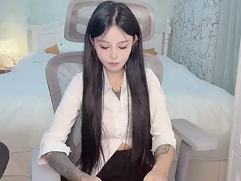 Snapshot of Titoo-170 chatting on November 20, 12:38 pm Titoo-170 online show from November 20, 12:38 pm