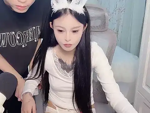 Snapshot of Titoo-170 chatting on November 27, 9:22 am Titoo-170 online show from November 27, 9:22 am