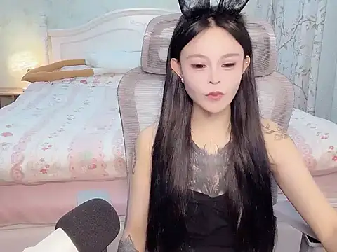 Snapshot of Titoo-170 chatting on December 4, 12:25 pm Titoo-170 online show from December 4, 12:25 pm