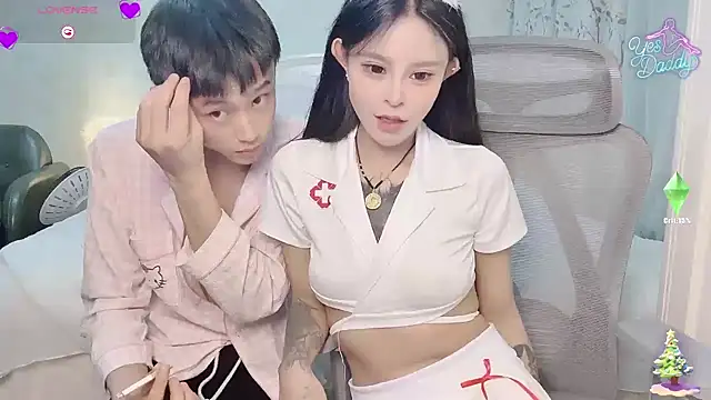 Snapshot of Titoo-170 chatting on December 13, 7:53 pm Titoo-170 online show from December 13, 7:53 pm