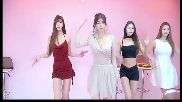 DX-003 online show from March 13, 11:17 am