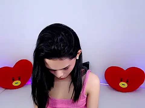 ursexydelancy  online show from April 21, 2:51 am