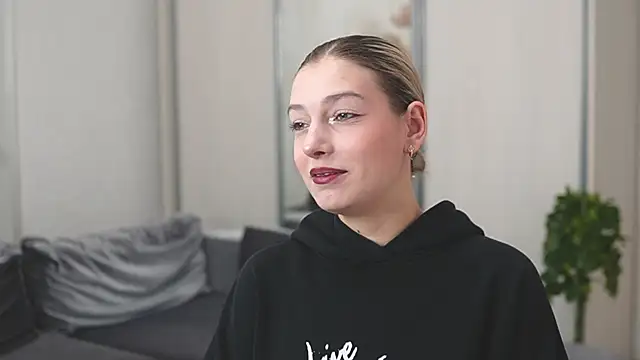 BlushVenom online show from November 7, 5:13 pm