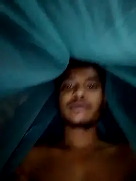 GlossyBuddy13 online show from March 6, 12:51 am