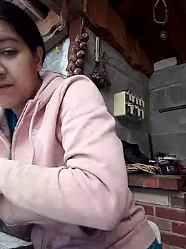Snapshot of Lusandra1837lusi chatting on June 15, 7:54 am Lusandra1837lusi online show from June 15, 7:54 am