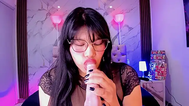 EsmeraldaChantre online show from January 12, 11:48 am