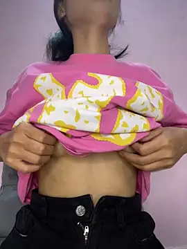 lung-linh online show from December 4, 1:31 pm