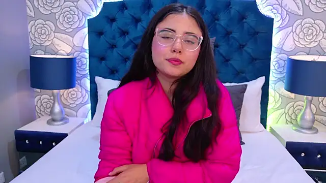 ScarlettPetrova online show from November 3, 12:50 pm